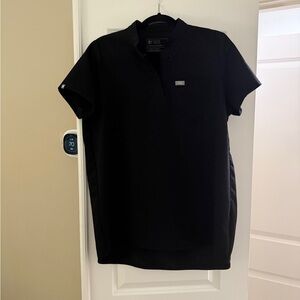 Figs Women's Black Short Sleeve Tee